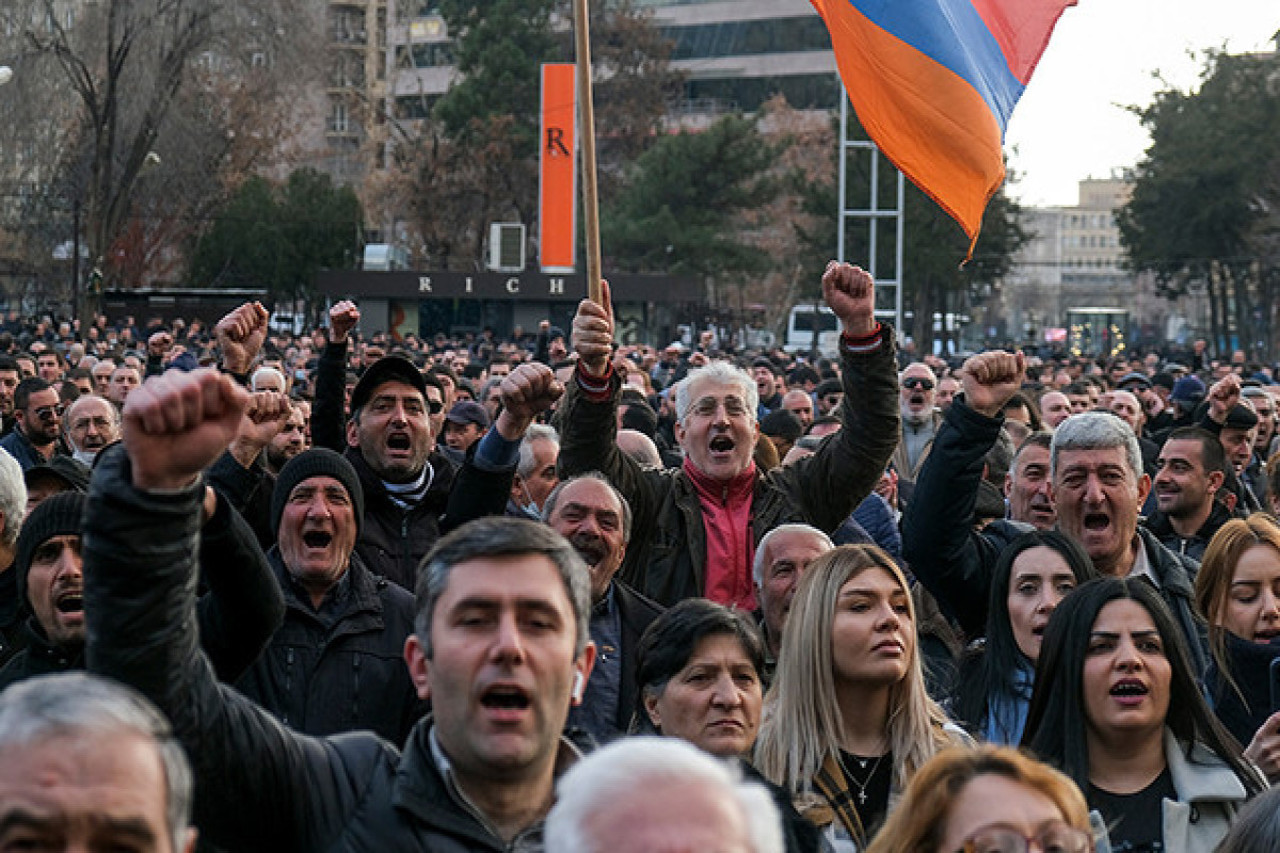 В столице Армении вновь проходят антиправительственные акции протеста