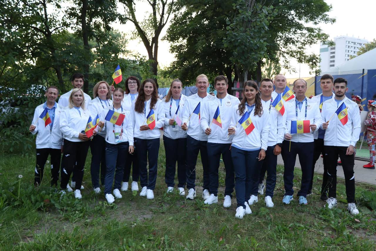 Sportivii moldoveni au defilat la ceremonia de deschidere a Jocurilor Europene