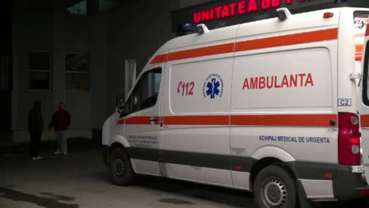 Incident tragic în capitală: Un bărbat a căzut de la etajul șase