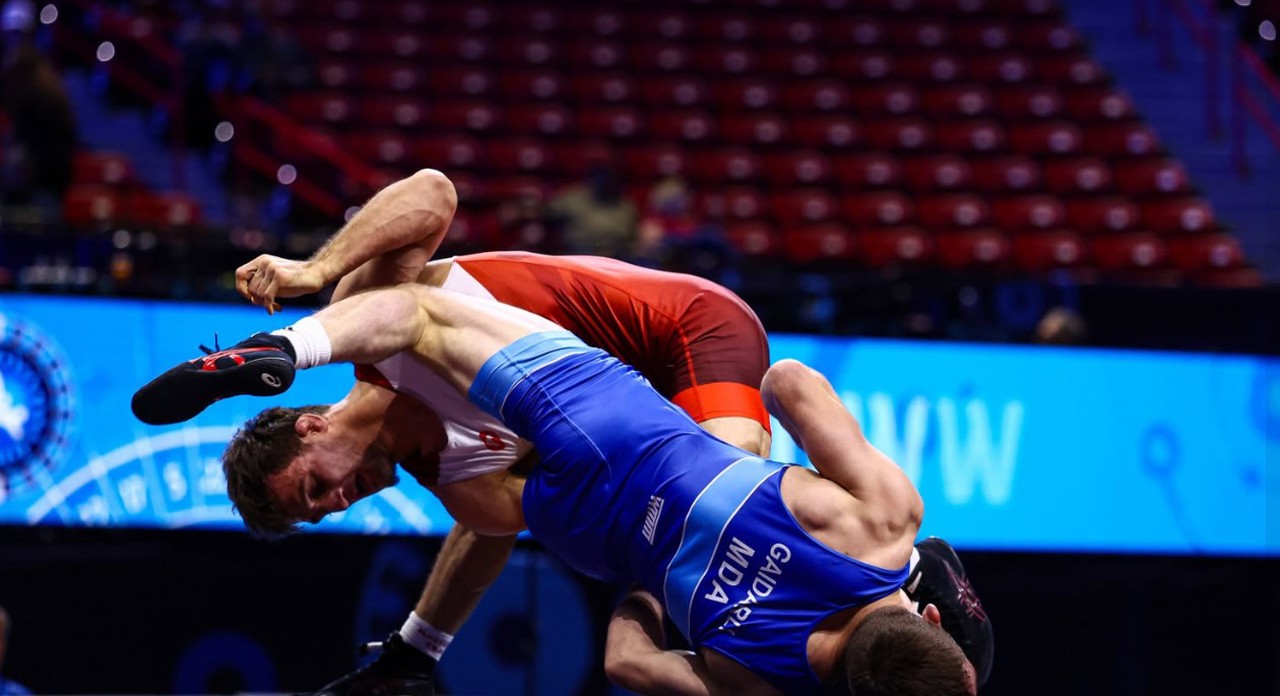 Moldovan wrestler Alexandr Gaidarli wins bronze at U23 Worlds 