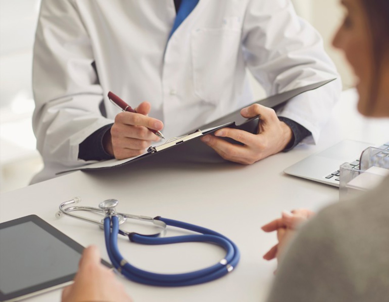 Cetățenii își pot alege alt medic de familie la sfârșit de an, reiterează CNAM 