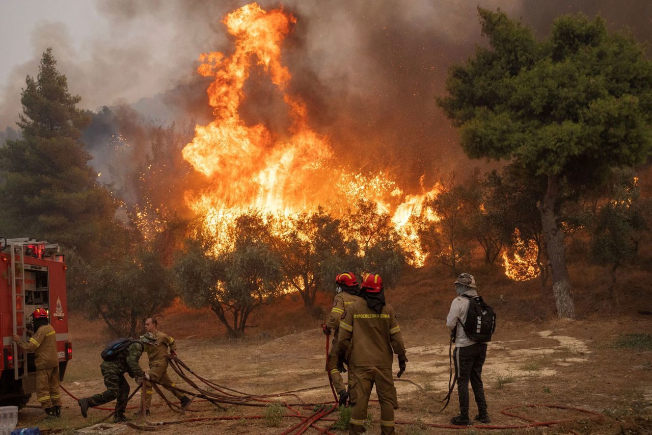 Turcia se confruntă cu incendii masive de vegetație 