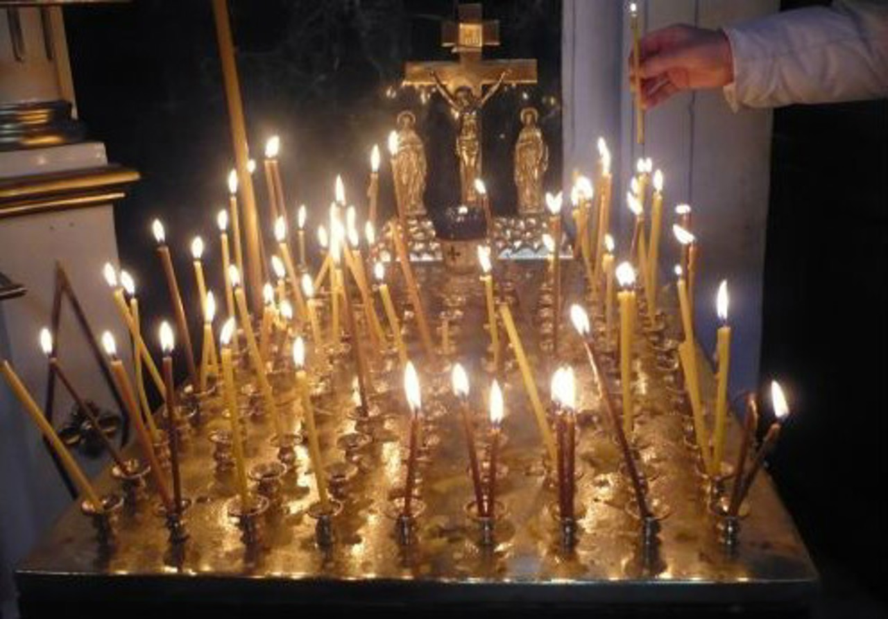 Creștinii ortodocși sărbătoresc 40 de mucenici. Enoriașii se roagă pentru sănătate și pace 