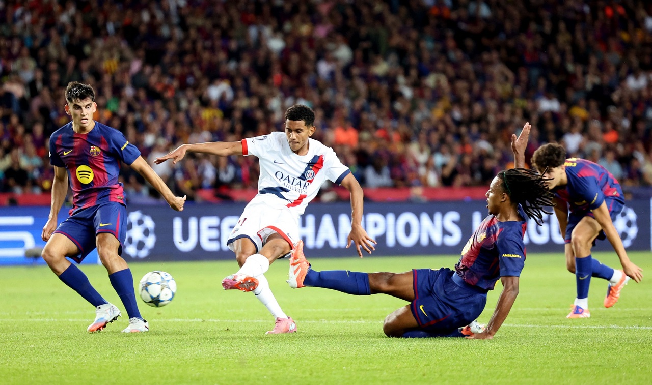 PSG beat Barcelona in Champions League; Arsenal, Dortmund win