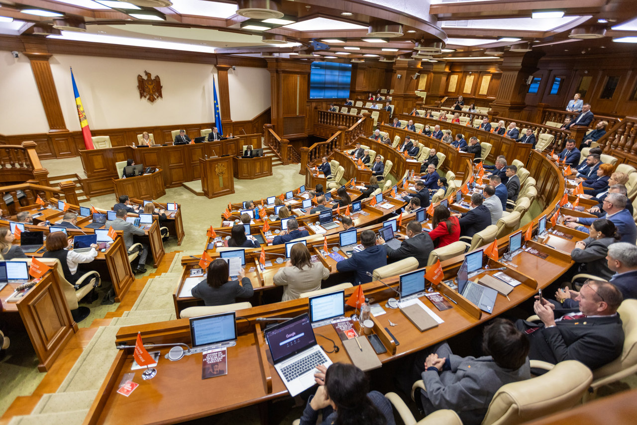 Cazul platformei investiționale TUX a reaprins disputele în Parlament