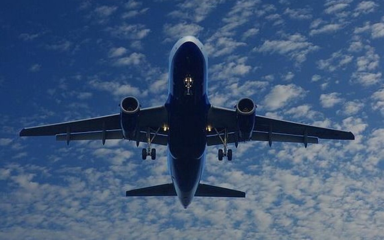 Incident aviatic în SUA: Un avion de pasageri a pierdut o bucată din fuzelaj