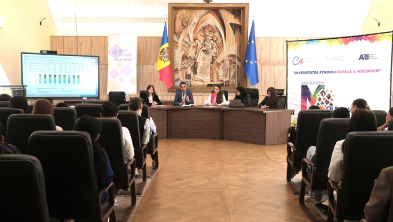 Facilități speciale la admitere în noul an și burse pentru 120 de elevi și studenți romi