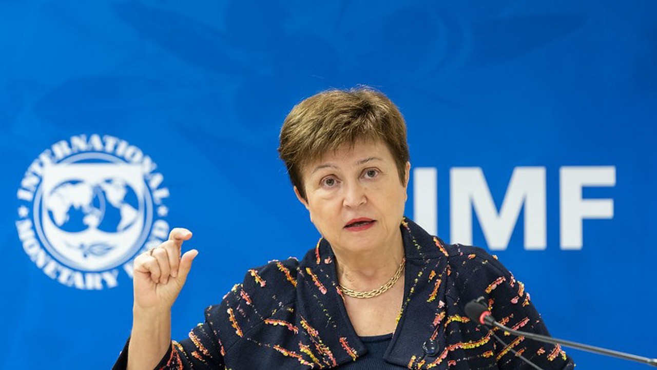 Directorul general al FMI, apel la vigilență: „2023 va fi un an dificil”