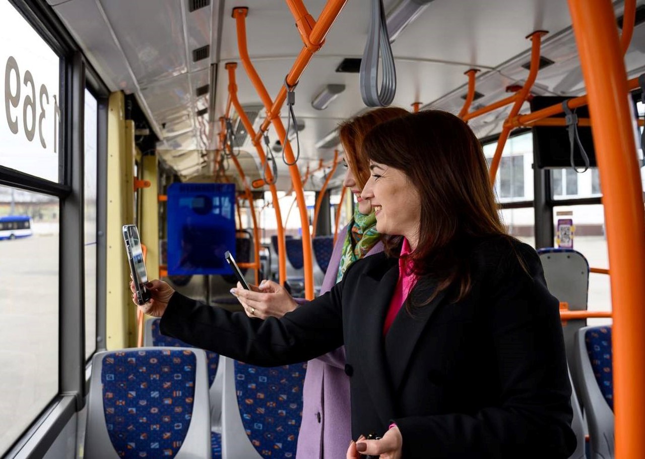 The trip in the public transport in Chisinau to be paid for with the mobile phone