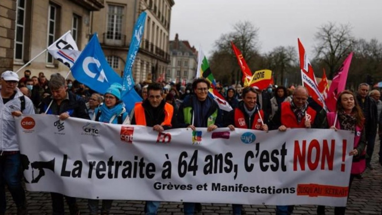 Noi proteste față de reforma pensiilor, în Franța, după anunțul președintelui Emmanuel Macron