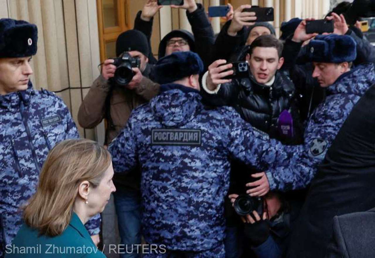 Ambasadoarea SUA la Moscova, convocată la MAE rus în legătură cu conflictul din Ucraina