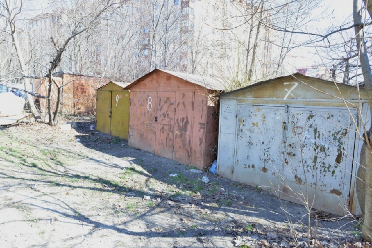 Parcări amenajate în locul garajelor metalice amplasate ilegal în Chișinău: Acestea ar putea fi evacuate de autorități