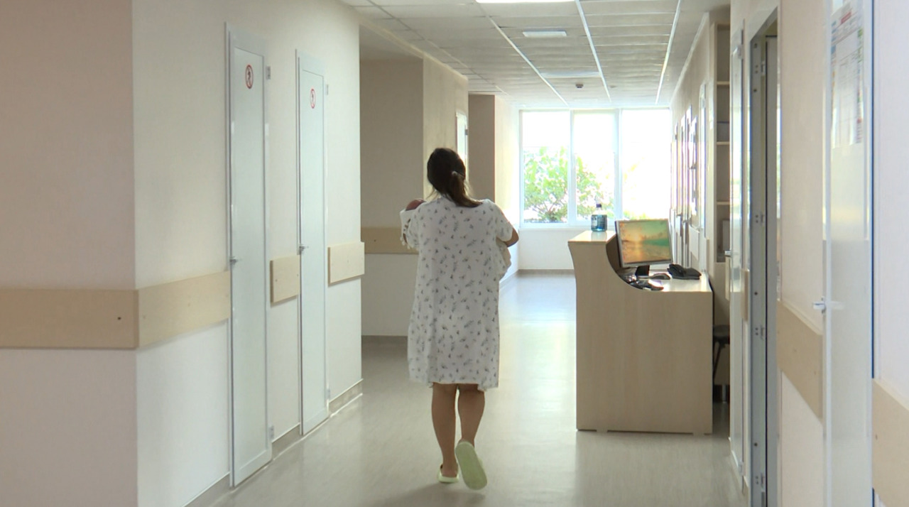 Cezariana, tot mai frecventă în R. Moldova. Medicii: „Optăm pentru nașterea naturală, atunci când este posibil”