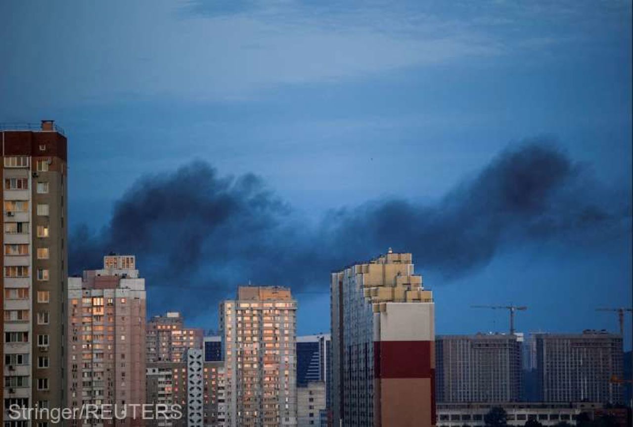 New air strikes hit Kiev and several regions of Ukraine