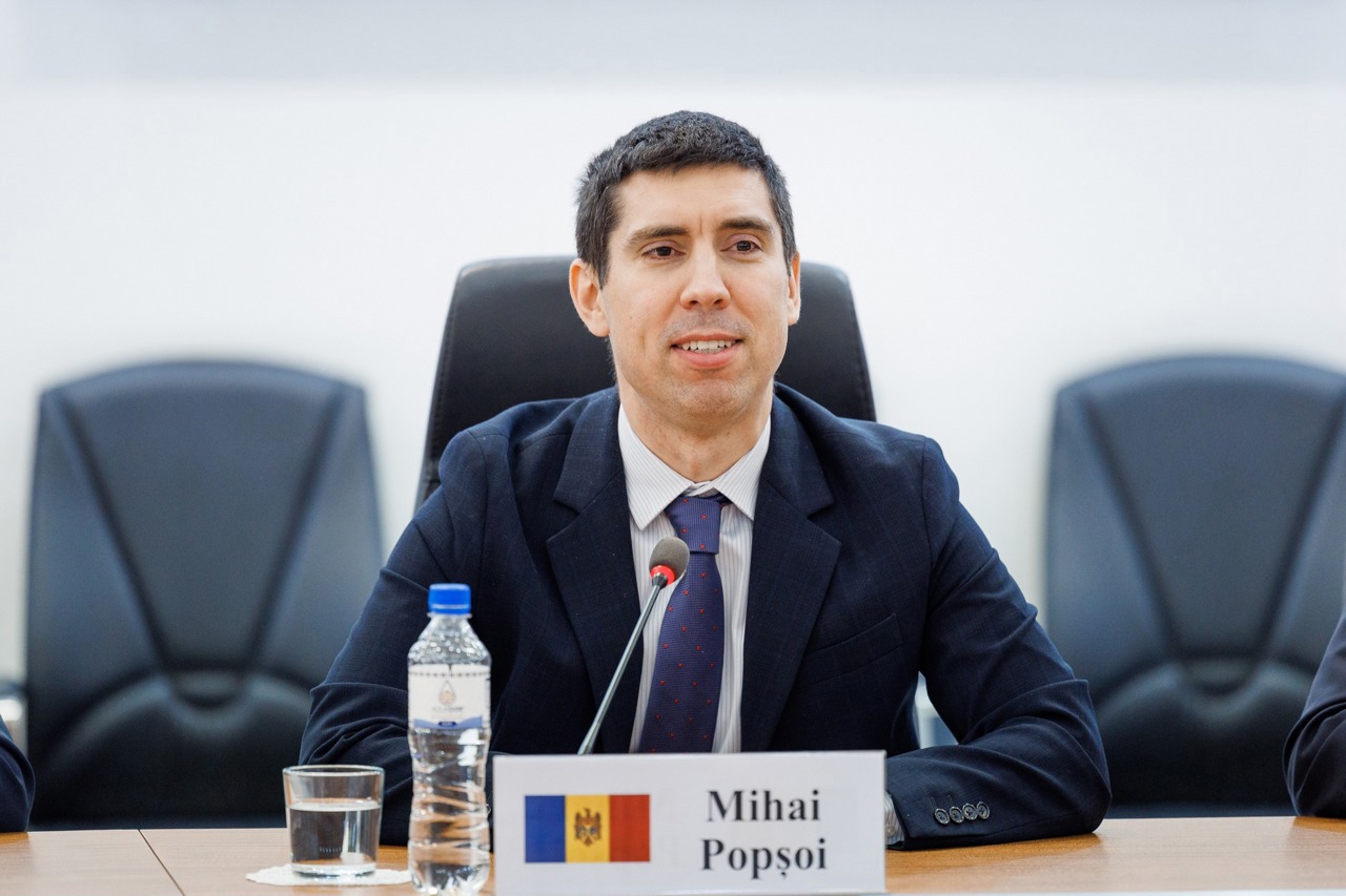 Михай Попшой совершает рабочий визит в Канаду