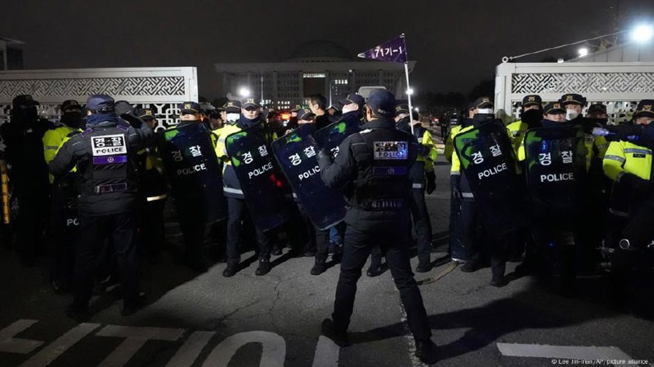 South Korea lifts martial law amid protests and political tension  