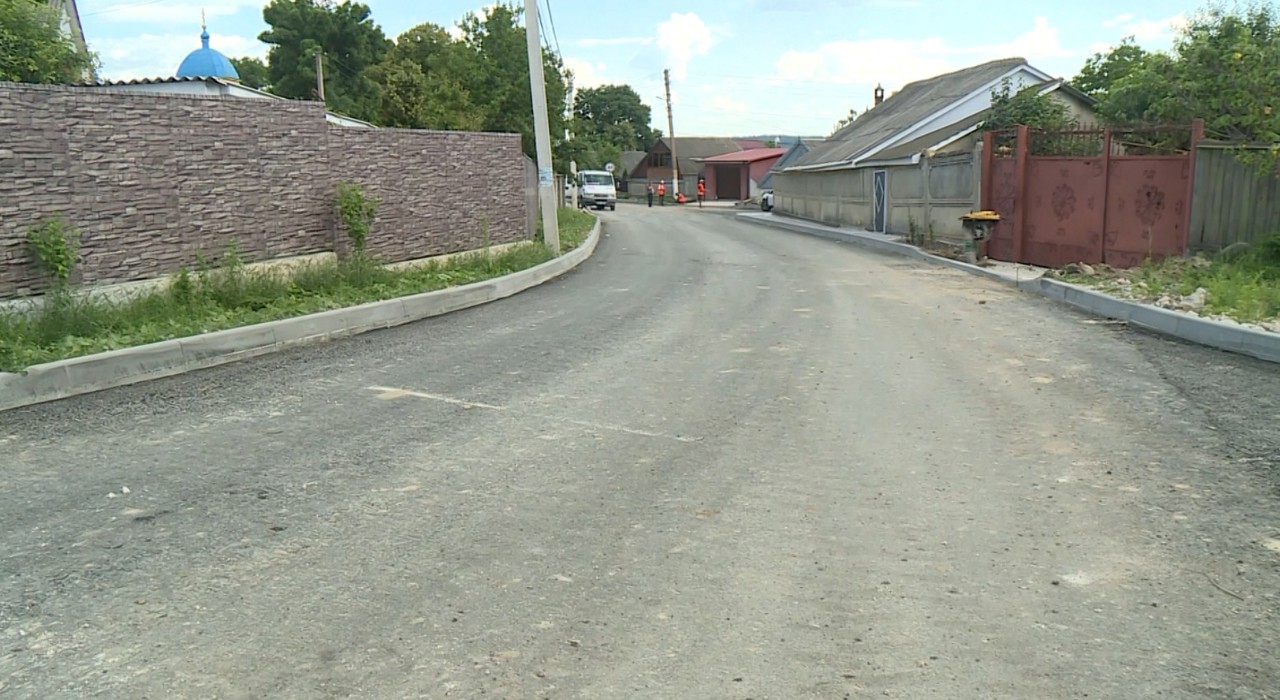 Vălcineț village has visibly improved with better roads, lighting, and sewage