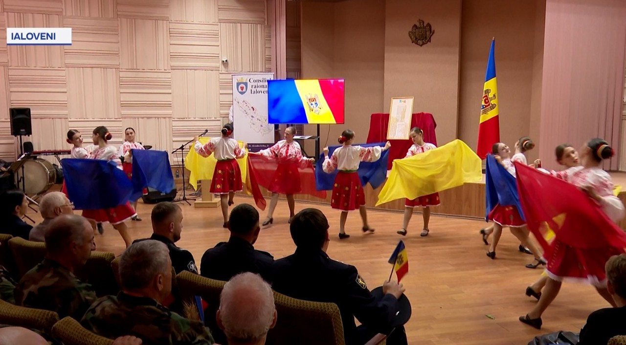 Ziua Independenței, sărbătorită la Ialoveni și Taraclia: „Important este să înțelegem ce înseamnă această libertate astăzi pentru noi”