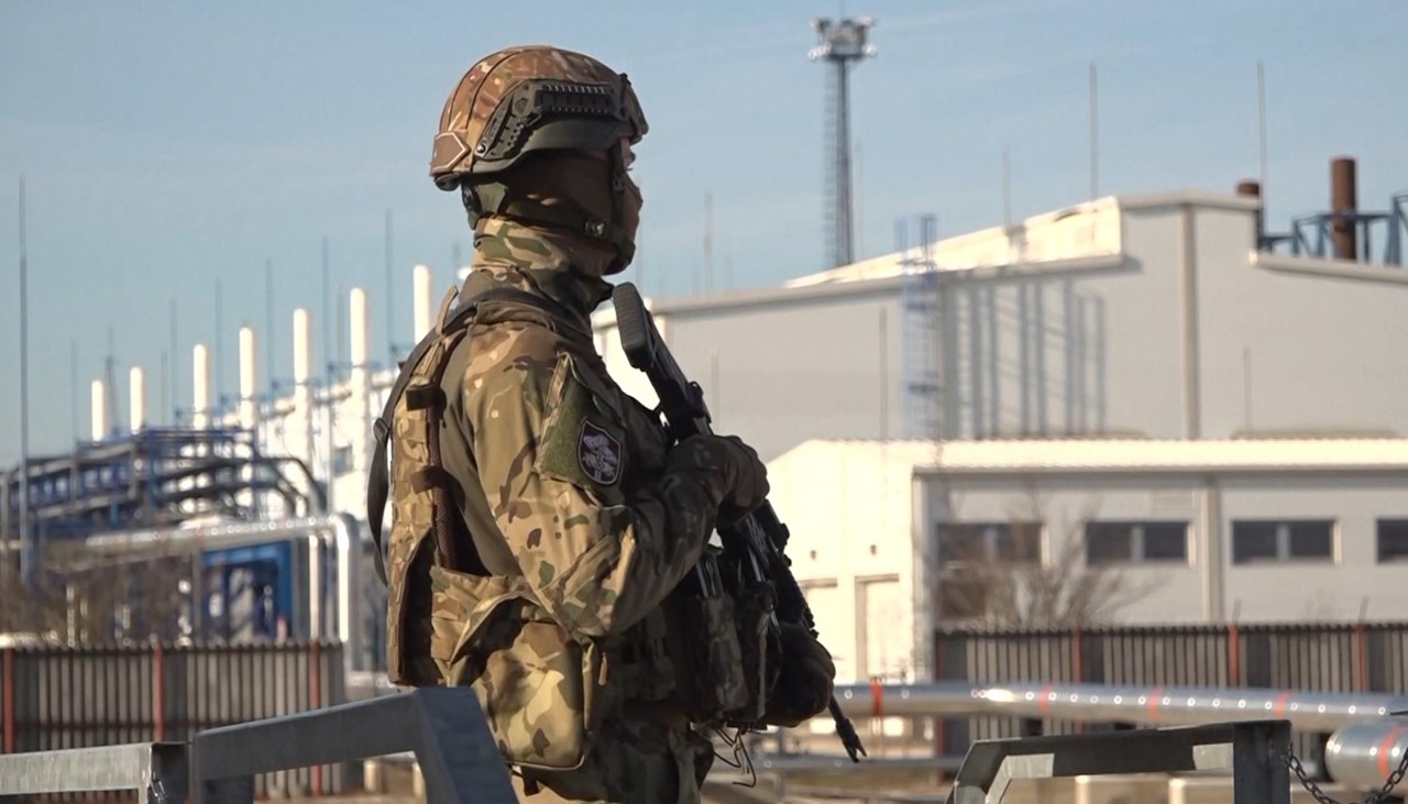 Kievul acuză Budapesta că a luat ostatici șapte angajați de la banca ucraineană de stat 