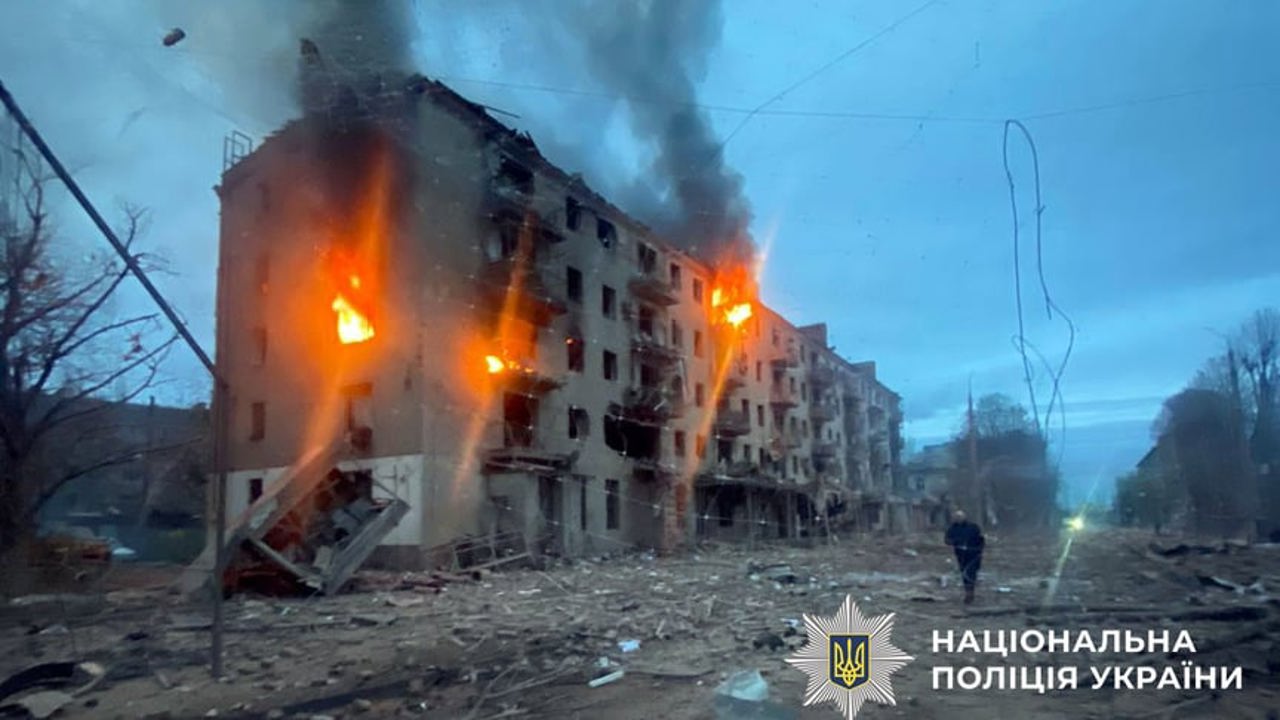 Российские военные сбросили авиабомбу на Славянск