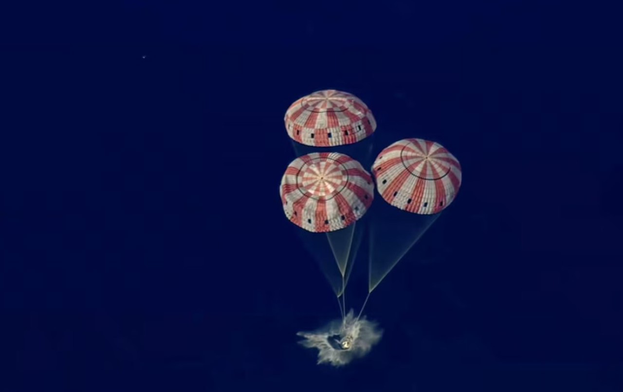 Artemis 2 | Misiunea istorică în jurul Lunii s-a încheiat cu o amerizare perfectă în Pacific