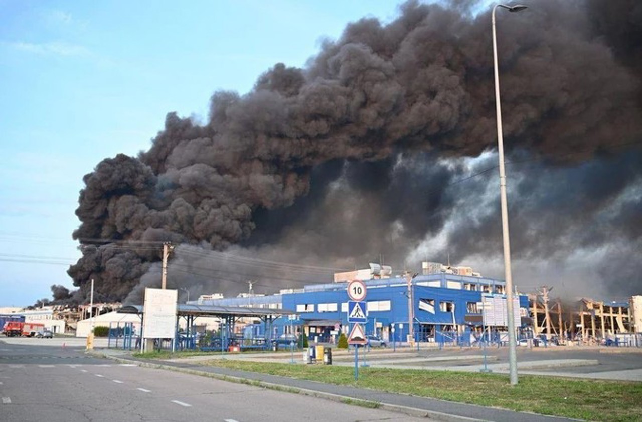 Массированный удар по Украине: Взрывы гремели по всей стране, в Черниговской области около 30 тыс. домохозяйств остались без света