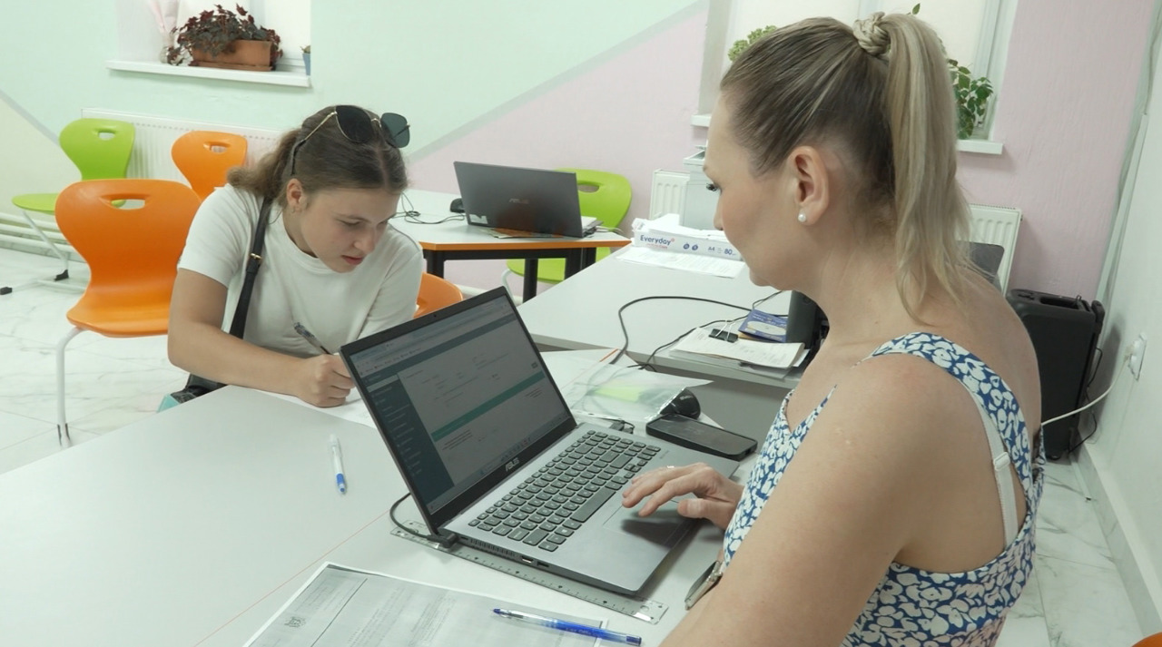Locuri vacante la școlile profesionale din țară: Tinerii mai pot depune actele până pe 28 august