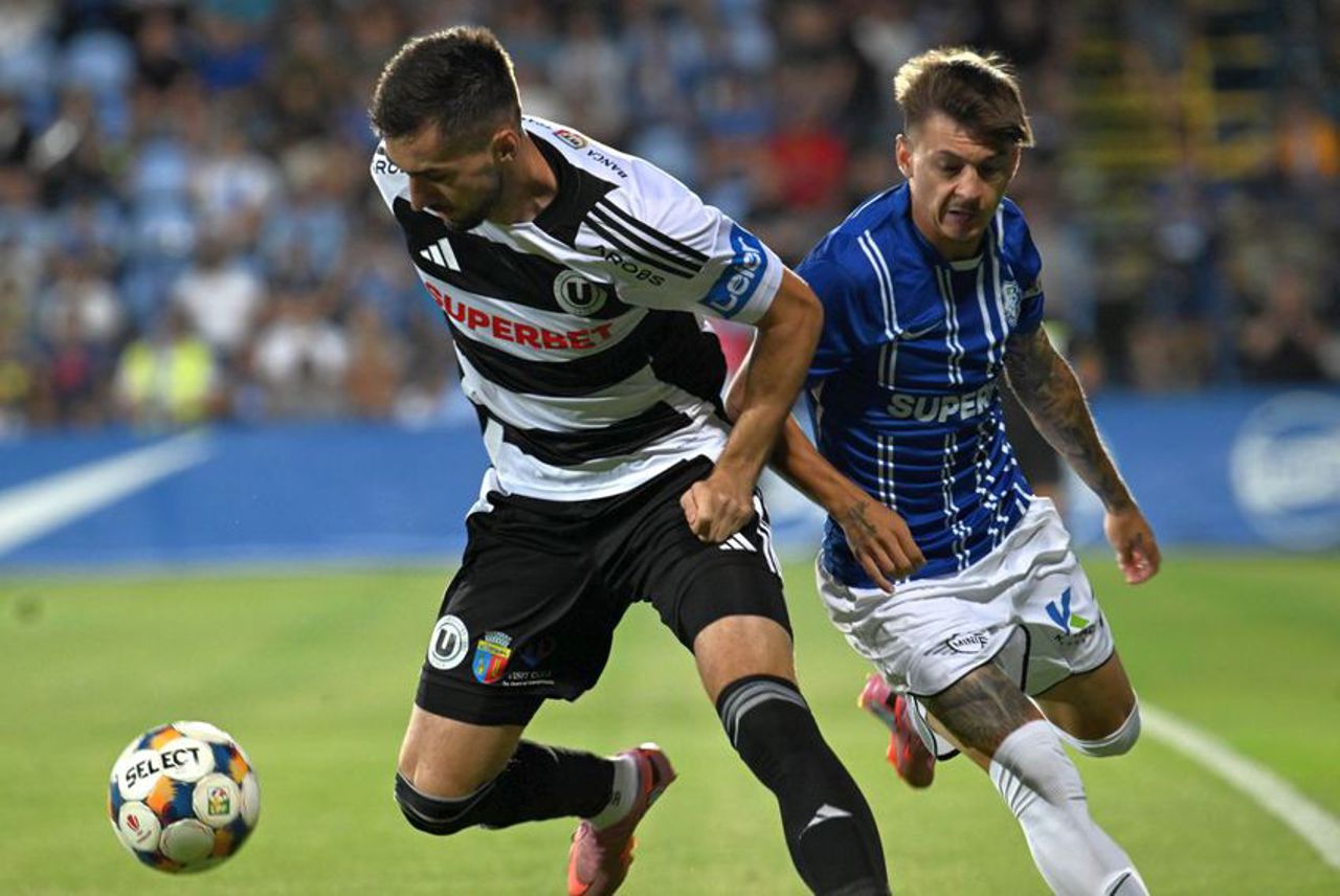 „Șepcile roșii” au stins Farul: Universitatea Cluj a câștigat la Ovidiu deși a jucat 80 de minute în inferioritate numerică 