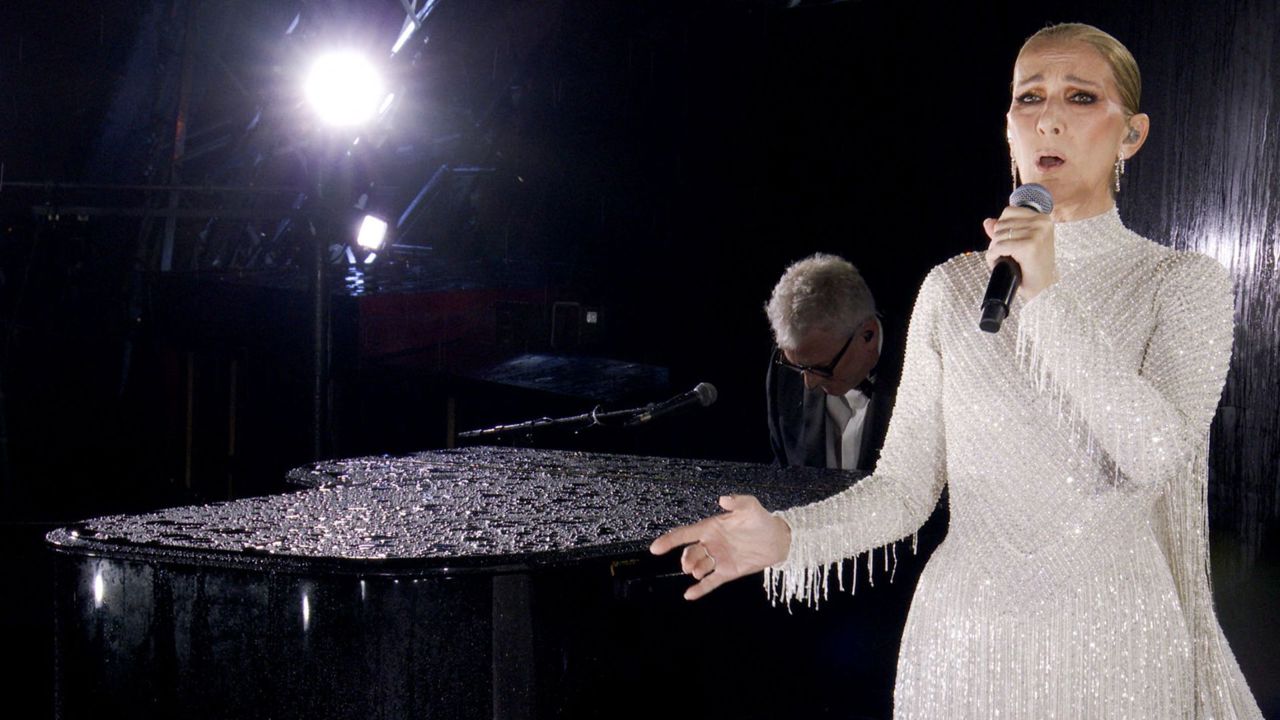 Céline Dion anunță încă 10 concerte la Paris după cererea uriașă pentru revenirea sa pe scenă