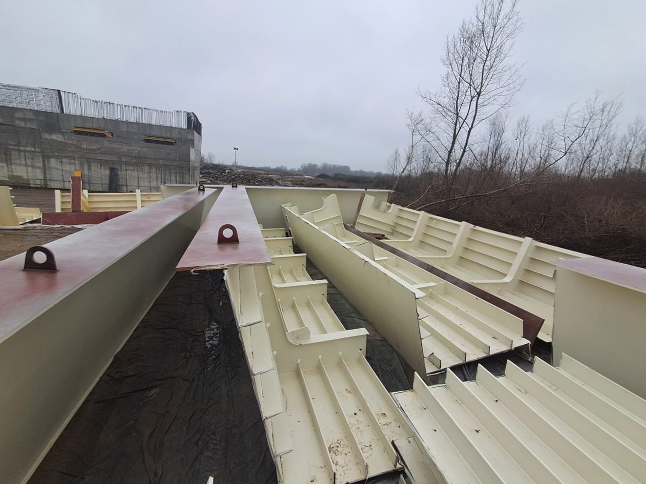Un nou pas spre finalizare: primele structuri metalice, livrate la Podul de Flori peste Prut