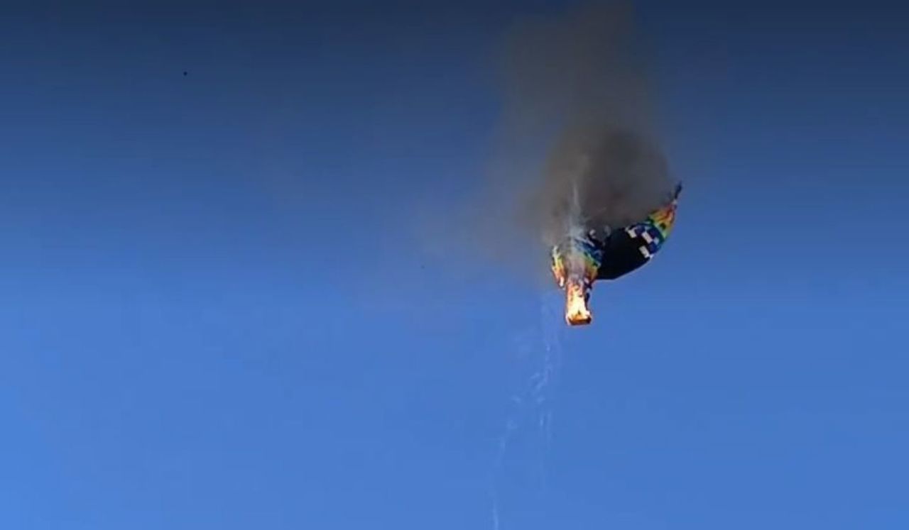 Brazilia: cel puțin opt morți după ce un balon cu aer cald a luat foc în zbor 