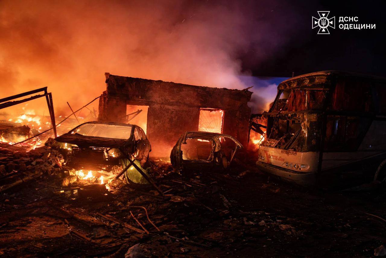 Ucraina, vizată de noi atacuri: Incendii și distrugeri în mai multe regiuni