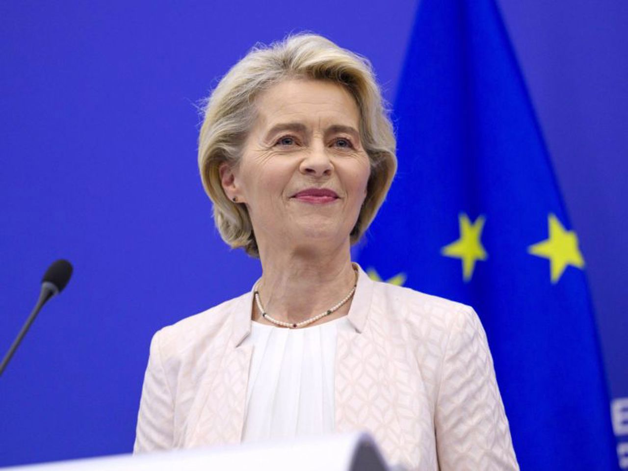 Președinta Comisiei Europene, optimistă după alegerea noului premier ungar Peter Magyar