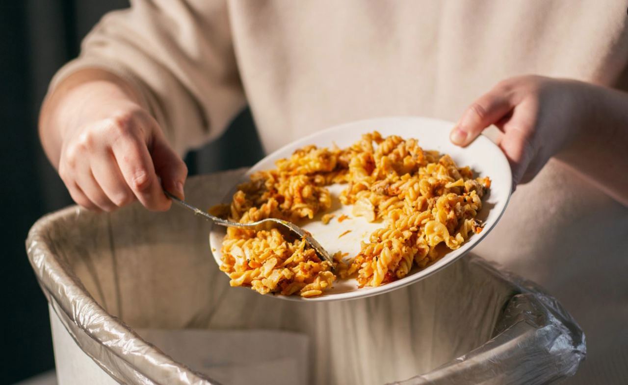 Peste 125 de tone de alimente ce urmau să ajungă la gunoi în 2025, transformate în 250 de mii de porții de mâncare pentru nevoiașii din R. Moldova