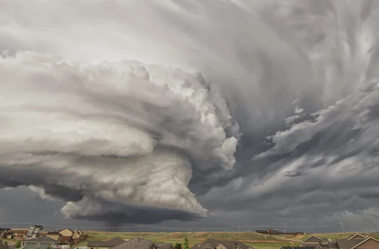 Furtună puternică în Texas: Peste 150 de mii de case și întreprinderi au rămas fără energie electrică