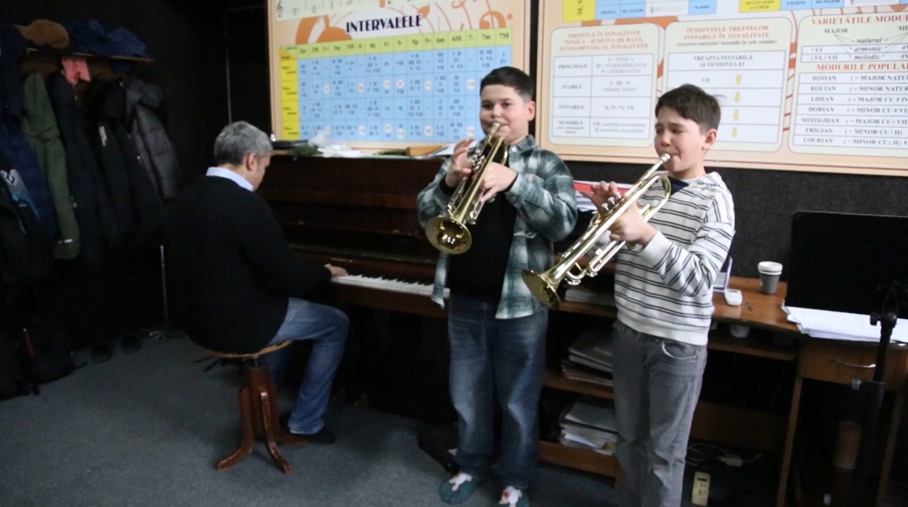 Fanfara „Hasnaș” din Hăsnășenii Mari riscă să rămână fără sala de repetiții. Primăria cere eliberarea spațiului