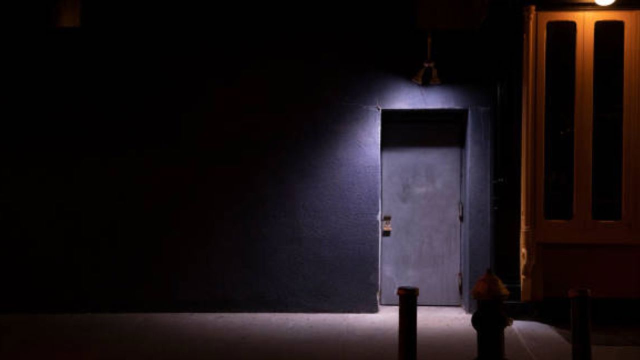 Debara, transformată în depozit de arme: Inculpatul riscă 17 ani de închisoare