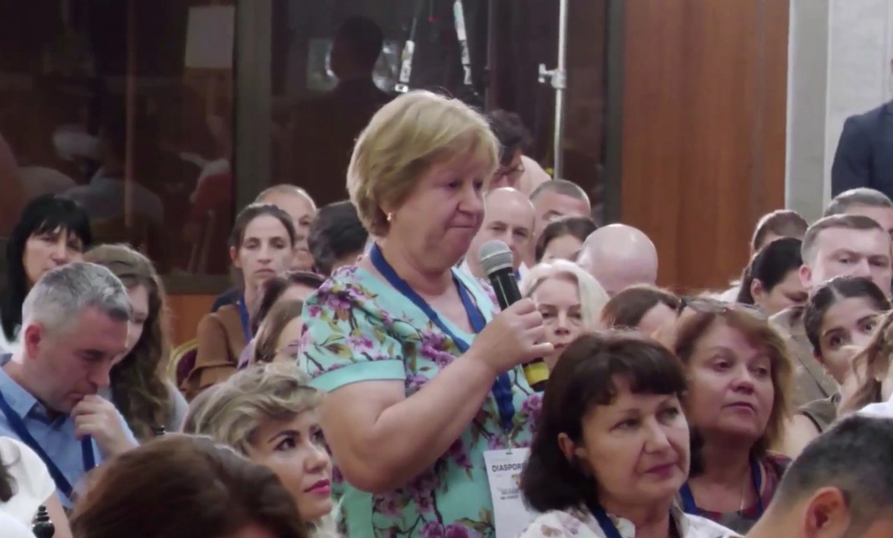 „Venim acasă, dar nu găsim sprijin”: Diaspora reclamă corupția și atitudinea ostilă a unor funcționari  