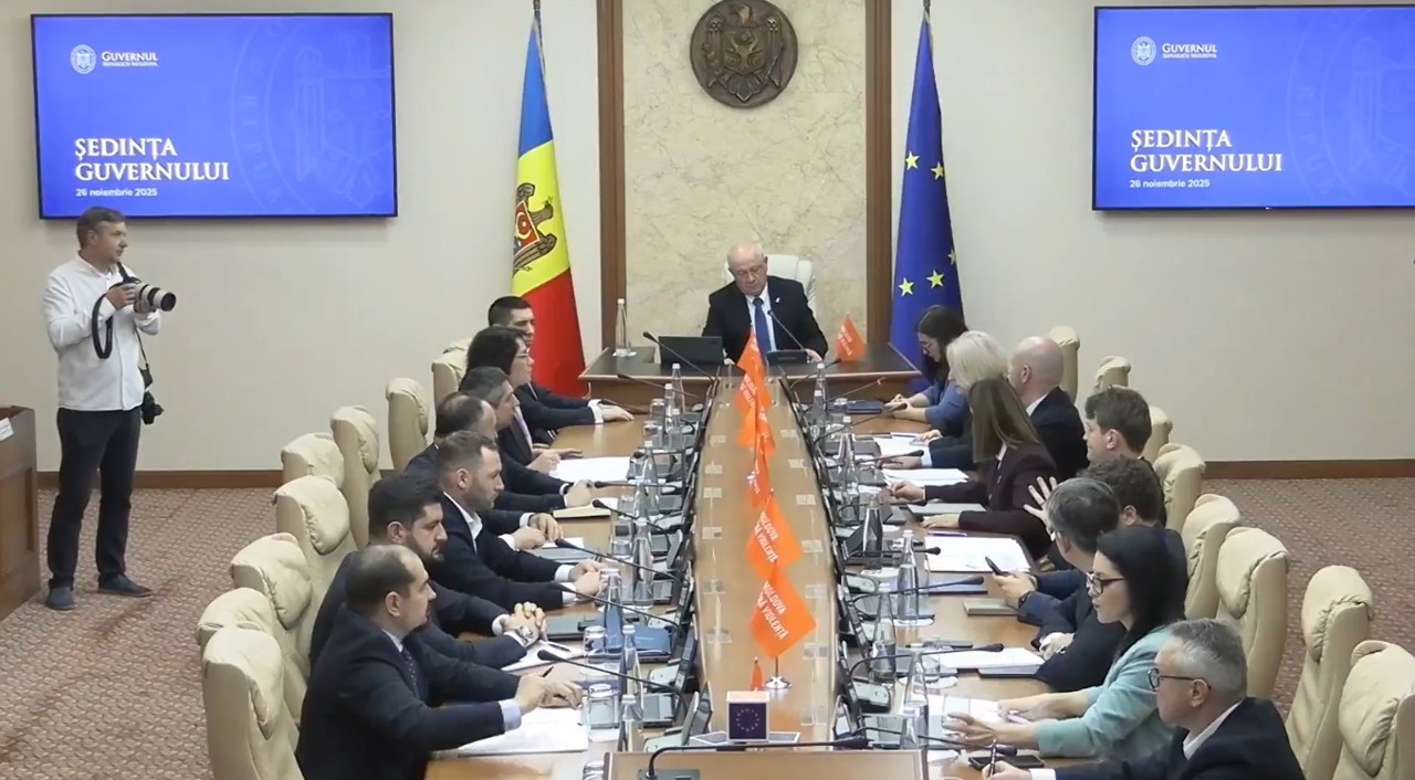 Demisii și confirmări la Guvern: Ion Bulmaga, eliberat oficial de la Inspectoratul pentru Protecția Mediului