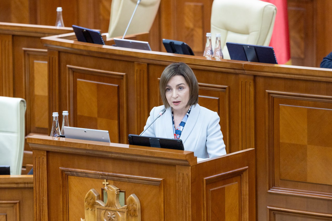 Moldova’s Sandu tasks new parliament: EU accession, peace, and Moscow warnings