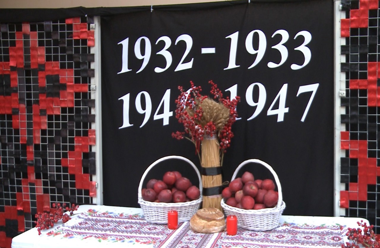 Holodomor victims commemorated in Chisinau: "They ate grass, there was no bread"