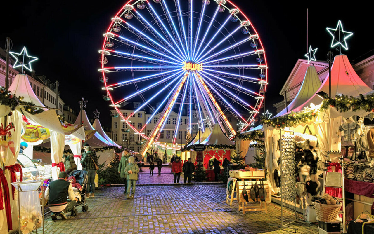 Startul sărbătorilor de iarnă a fost dat în marile capitale europene