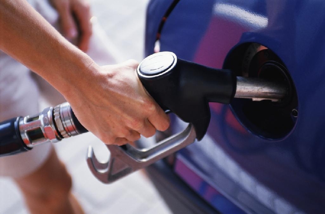 Цены на бензин и дизельное топливо значительно снижаются