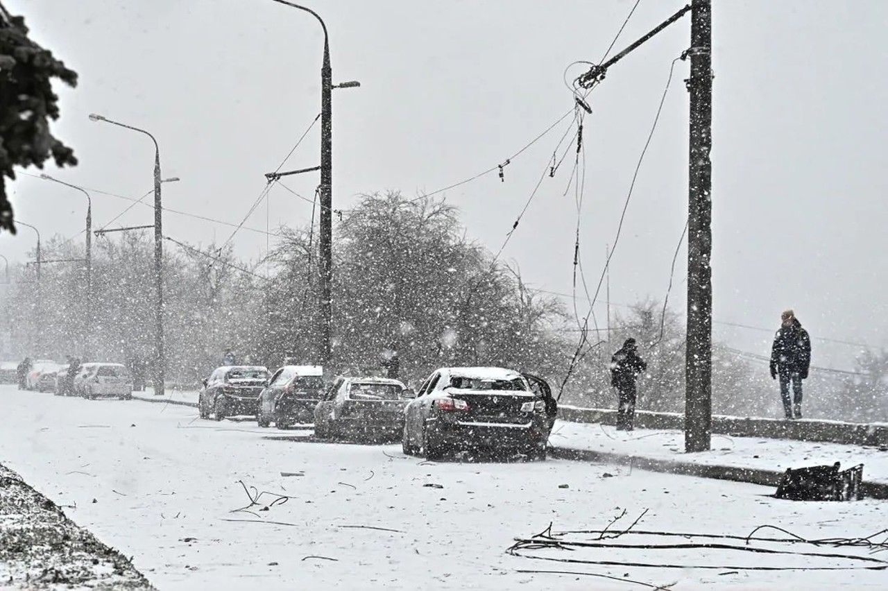 1,000+ Ukrainian towns in dark after winter storm