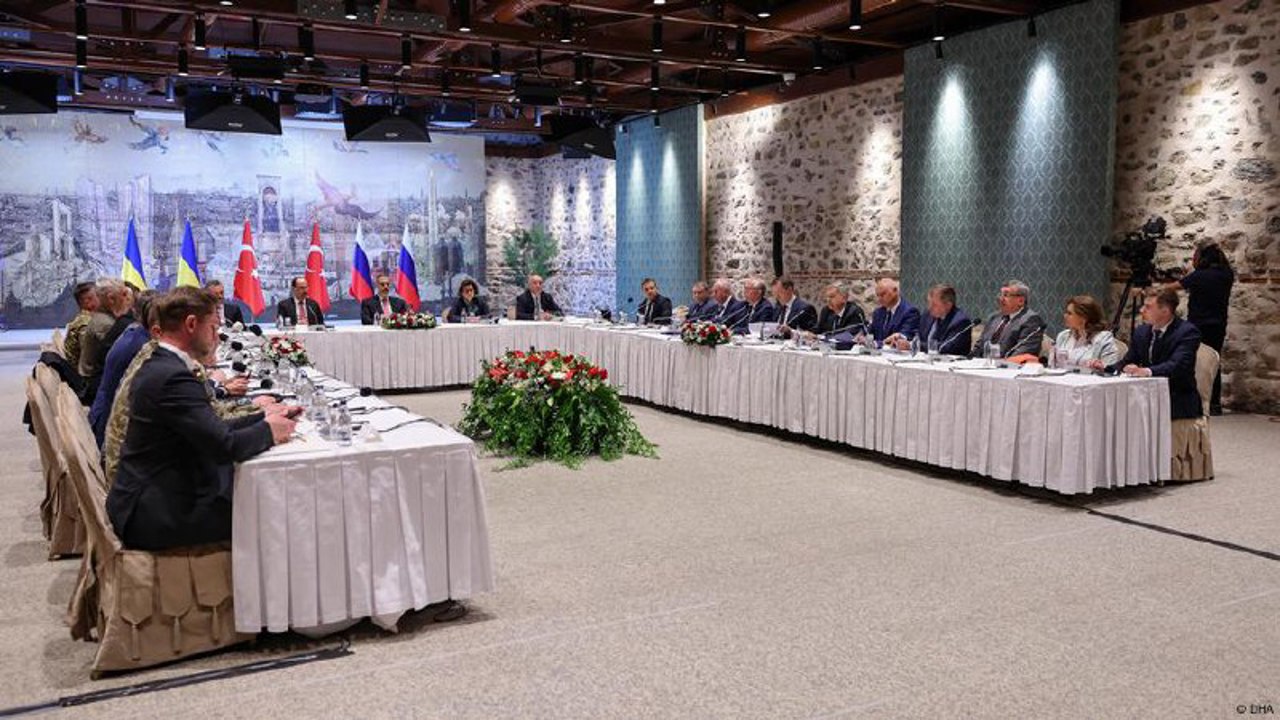 Istanbul hosts crucial Russia-Ukraine peace talks