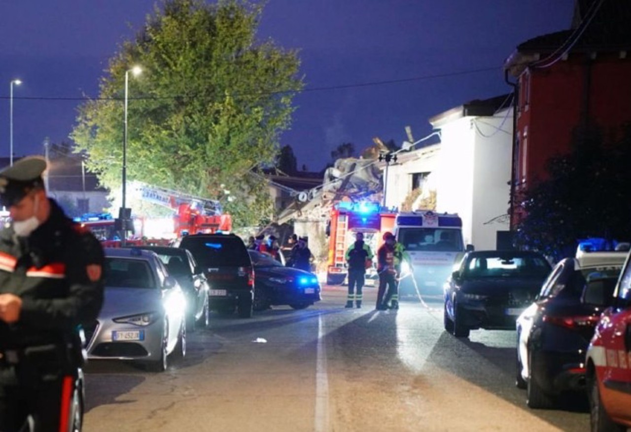 Explozie într-o casă din Italia. Trei polițiști au decedat, alte 13 persoane au fost rănite 