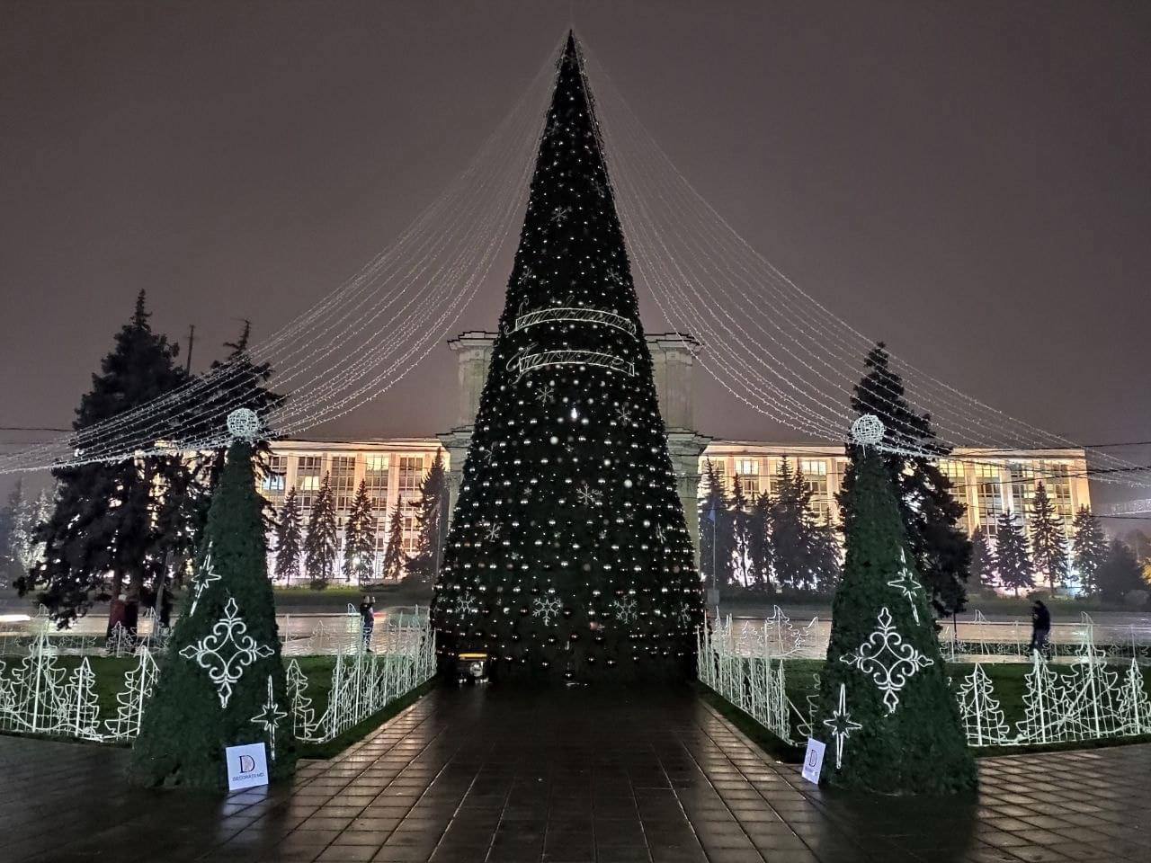 This year, the Christmas Fair will be set up in the Grand National Assembly Square