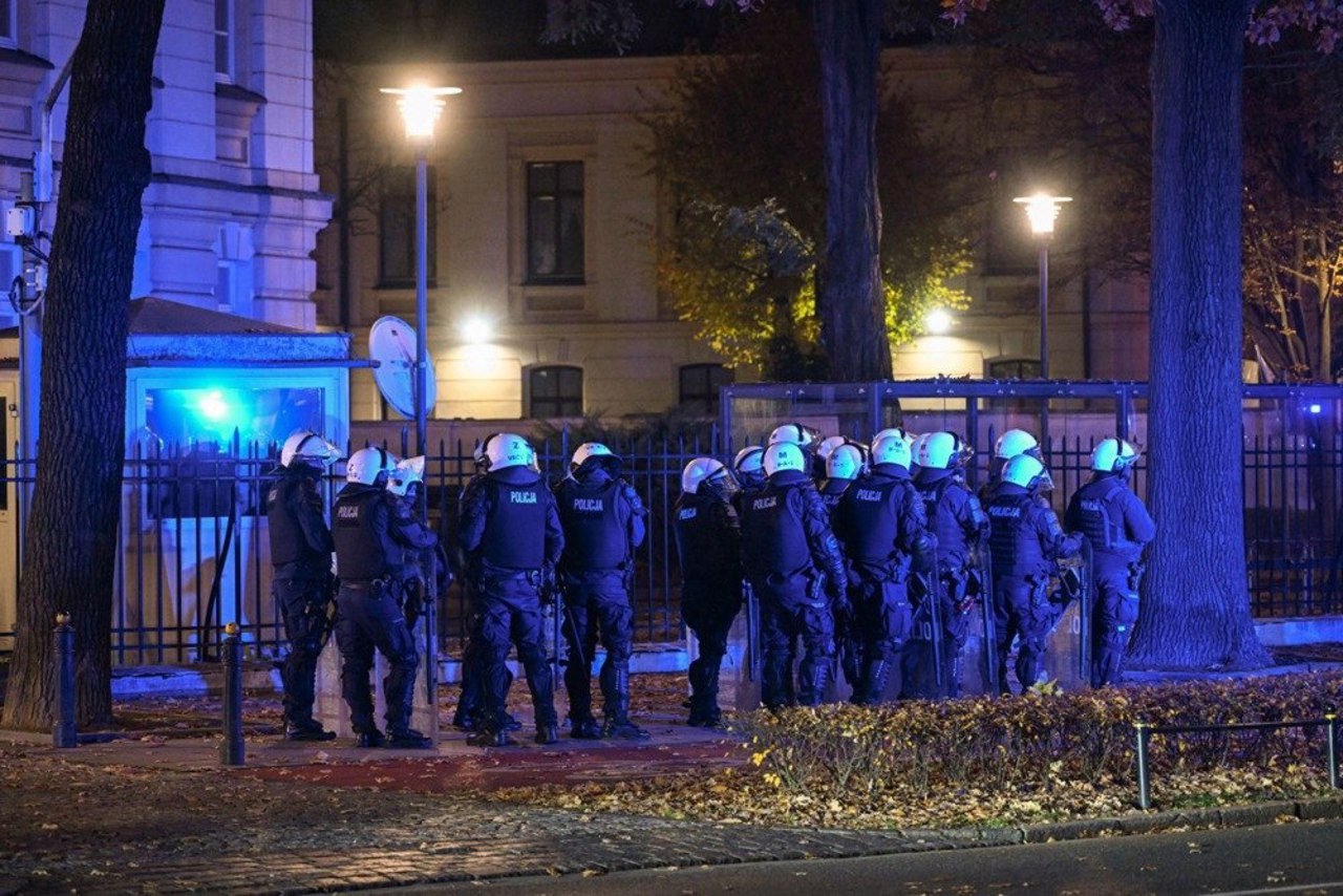 В Польше заговорили о попытке "госпереворота". Президент страны прервал визит в Сенегал