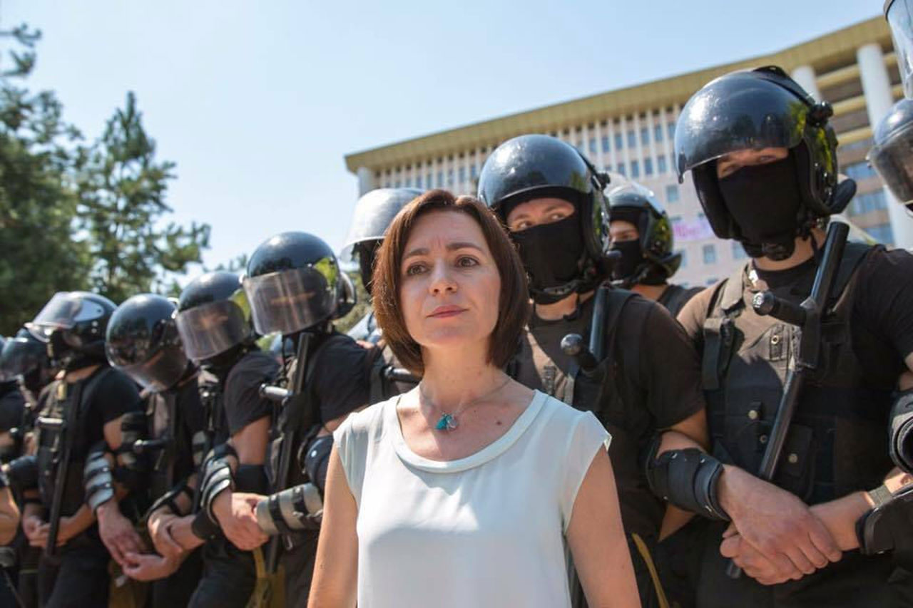 Майя Санду: Шесть лет назад я заявила с трибуны парламента: "Диктатор пал!" 