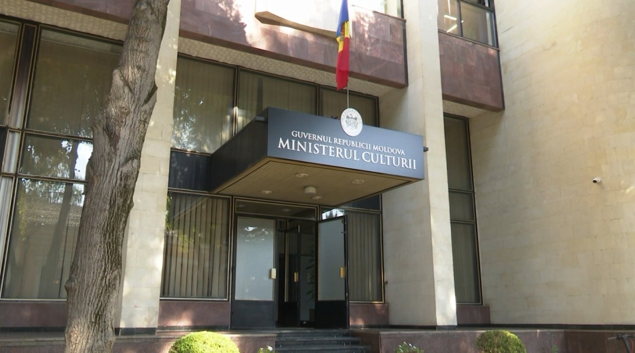 Reacții privind salariul de zeci de mii de lei, într-un post la Ministerul Culturii. Jardan: „Să lăsăm tinerii în pace”